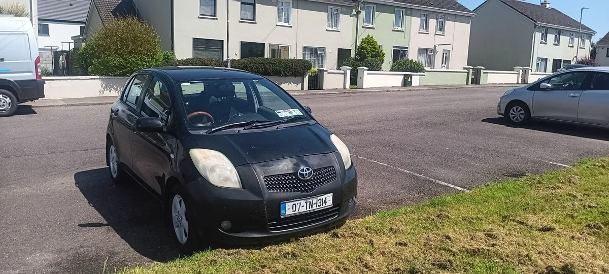 Toyota Yaris 2007 - Image 3