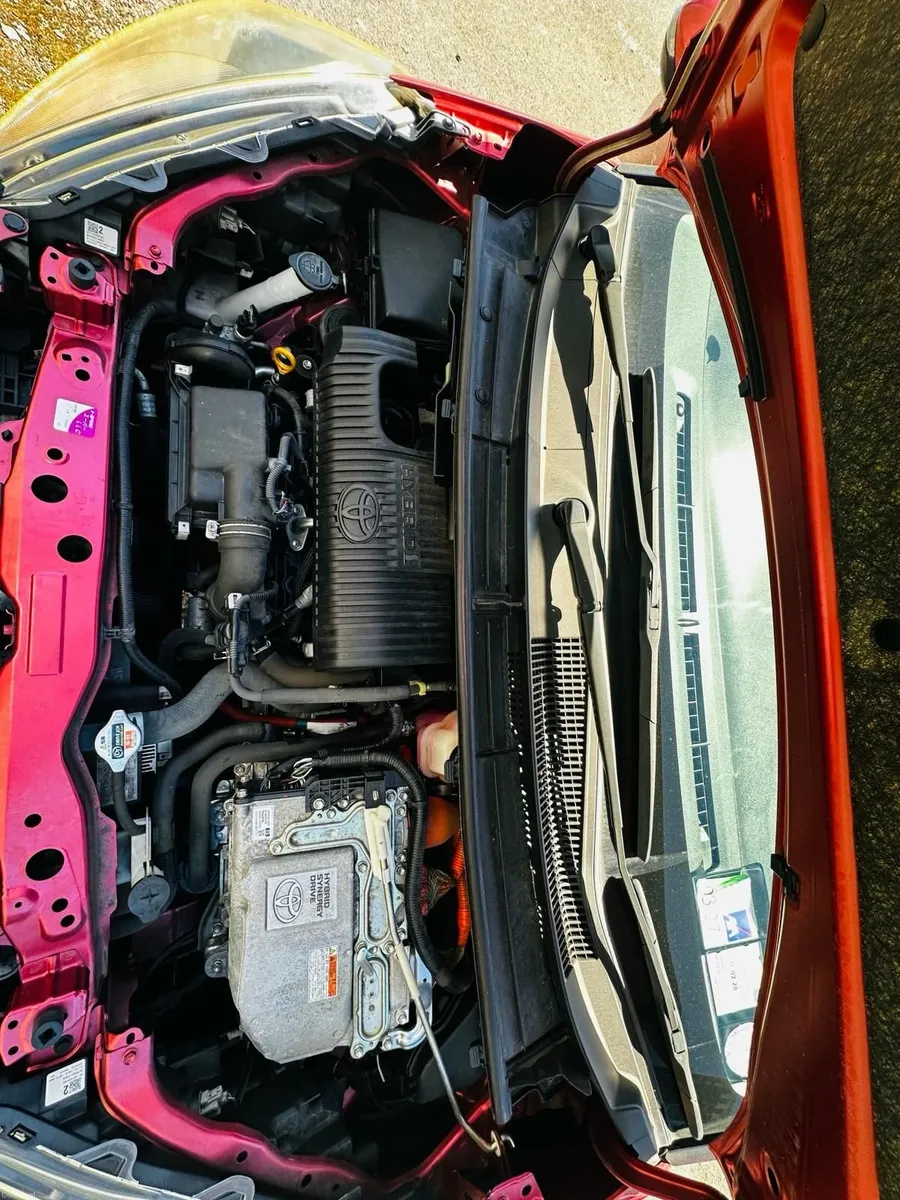 Toyota Sienta 2016 automatic fresh import japan - Image 1