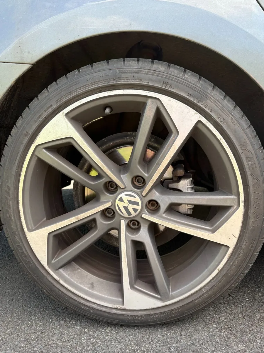 Volkswagen Jetta 2015 - Image 3