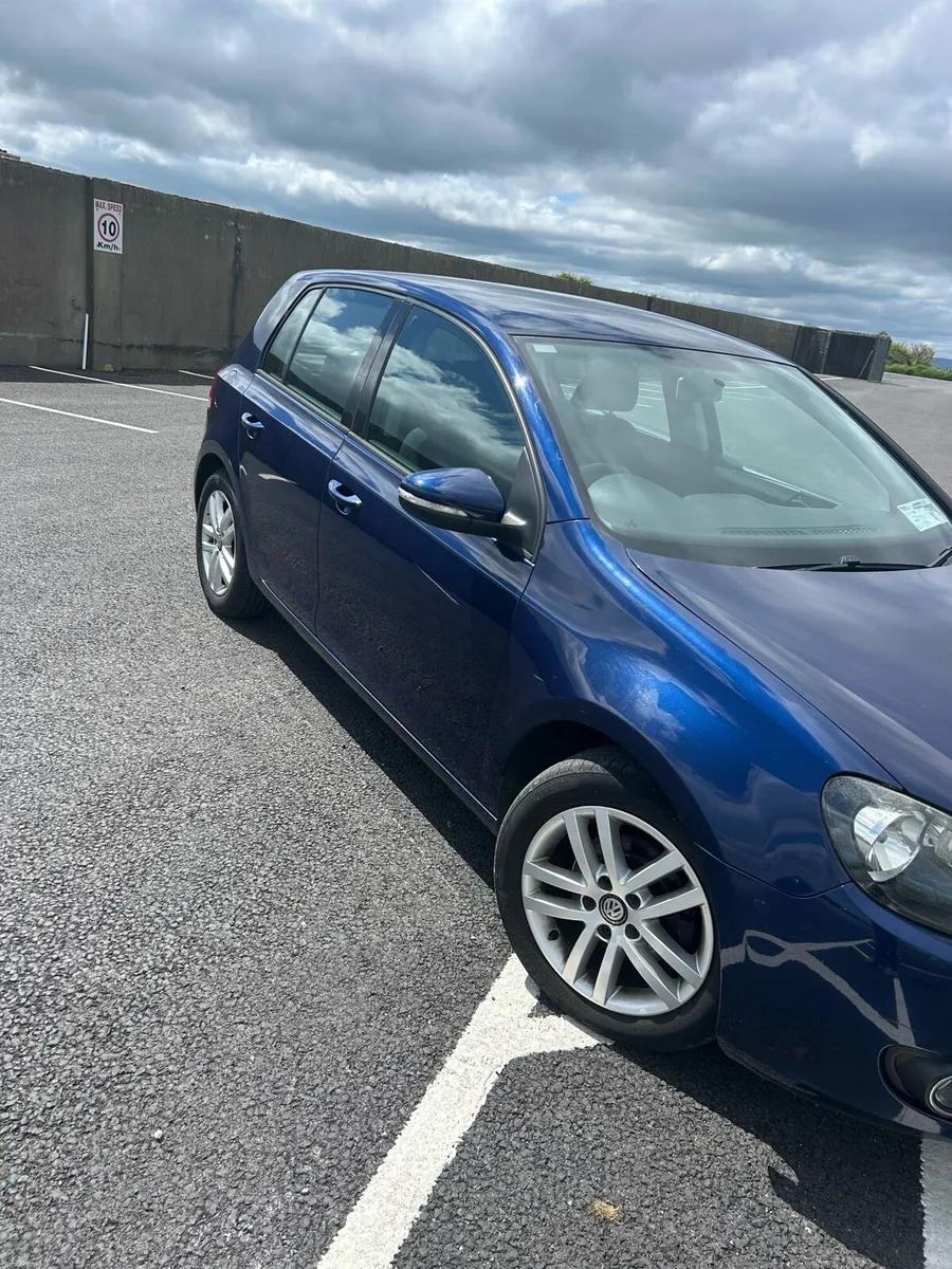 Volkswagen Golf 2010 - Image 3