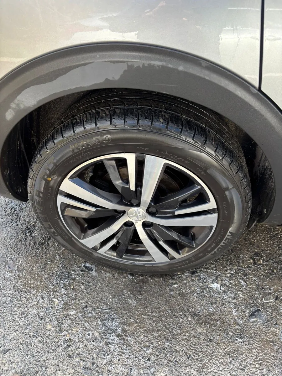 Peugeot 5008 - Image 4