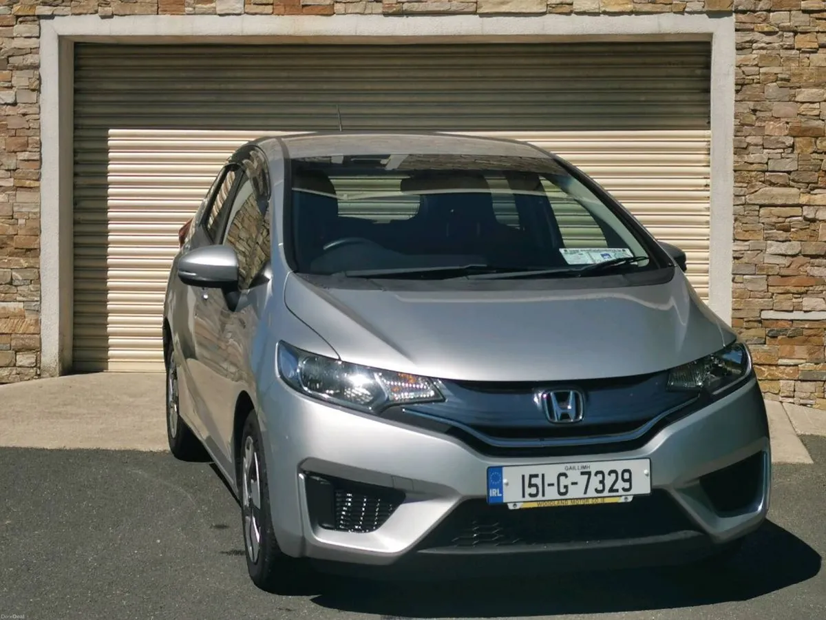 Honda Fit Hybrid Auto - Image 1