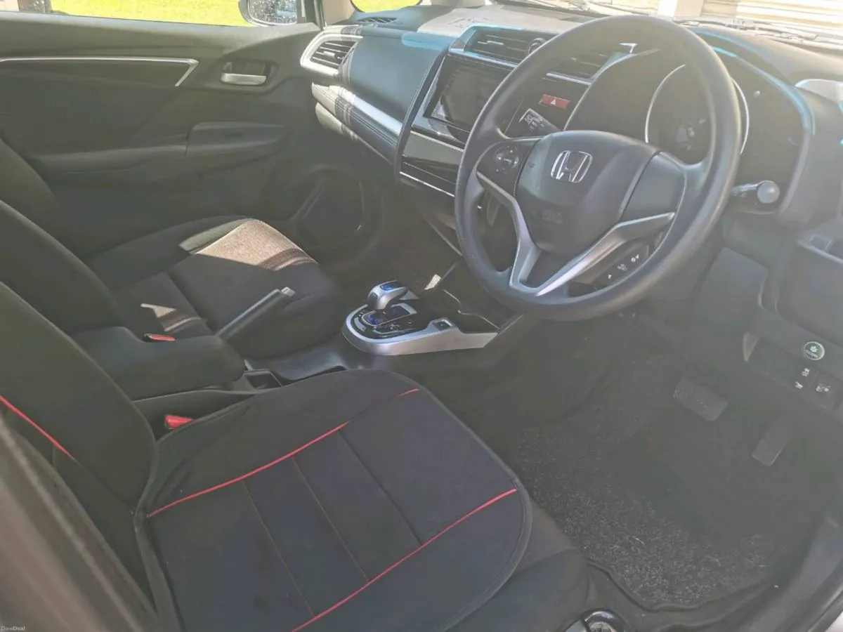 Honda Fit Hybrid Auto - Image 6