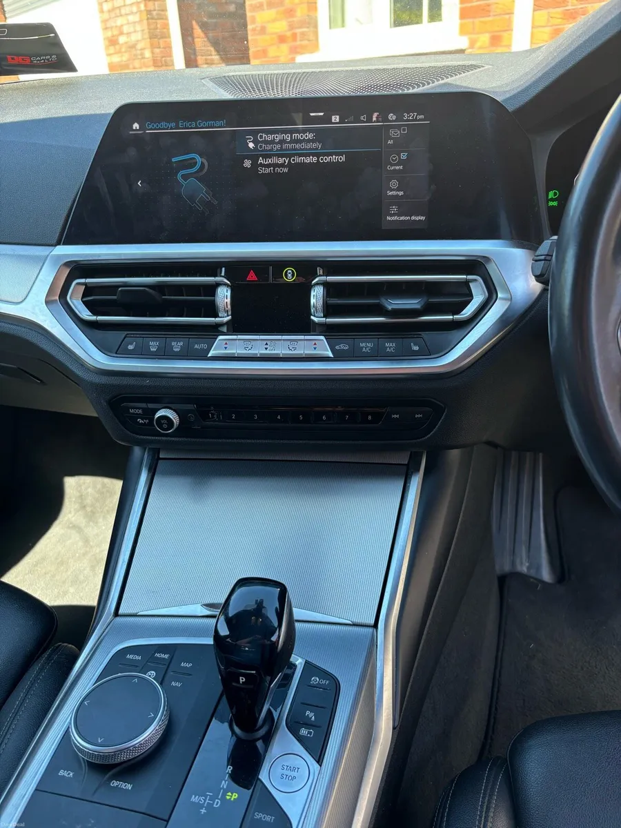 BMW 330e M - Image 6