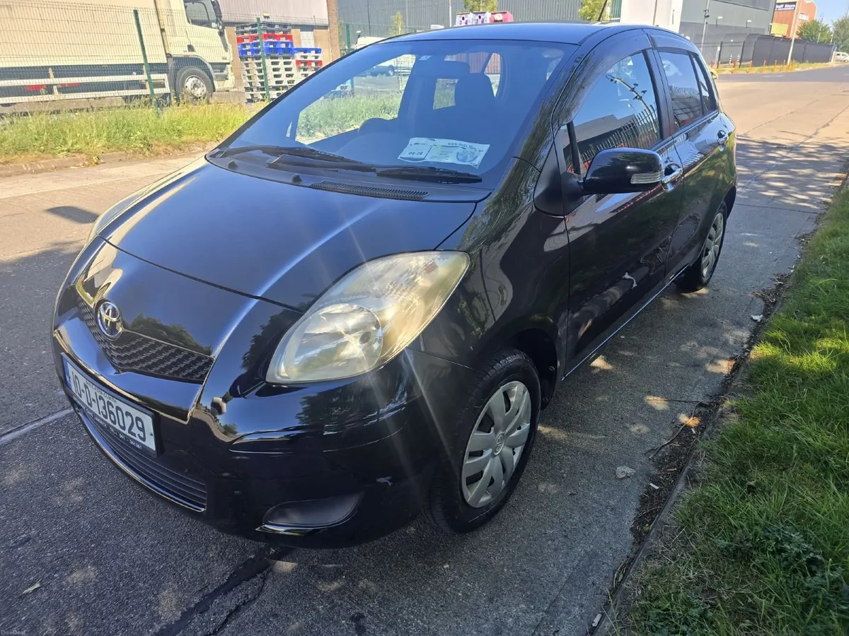 Toyota Vitz 2010/ Automatic/ Super clean/ 80K km - Image 2
