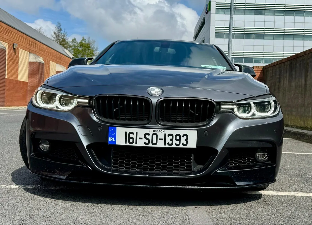 BMW 330e - Image 3