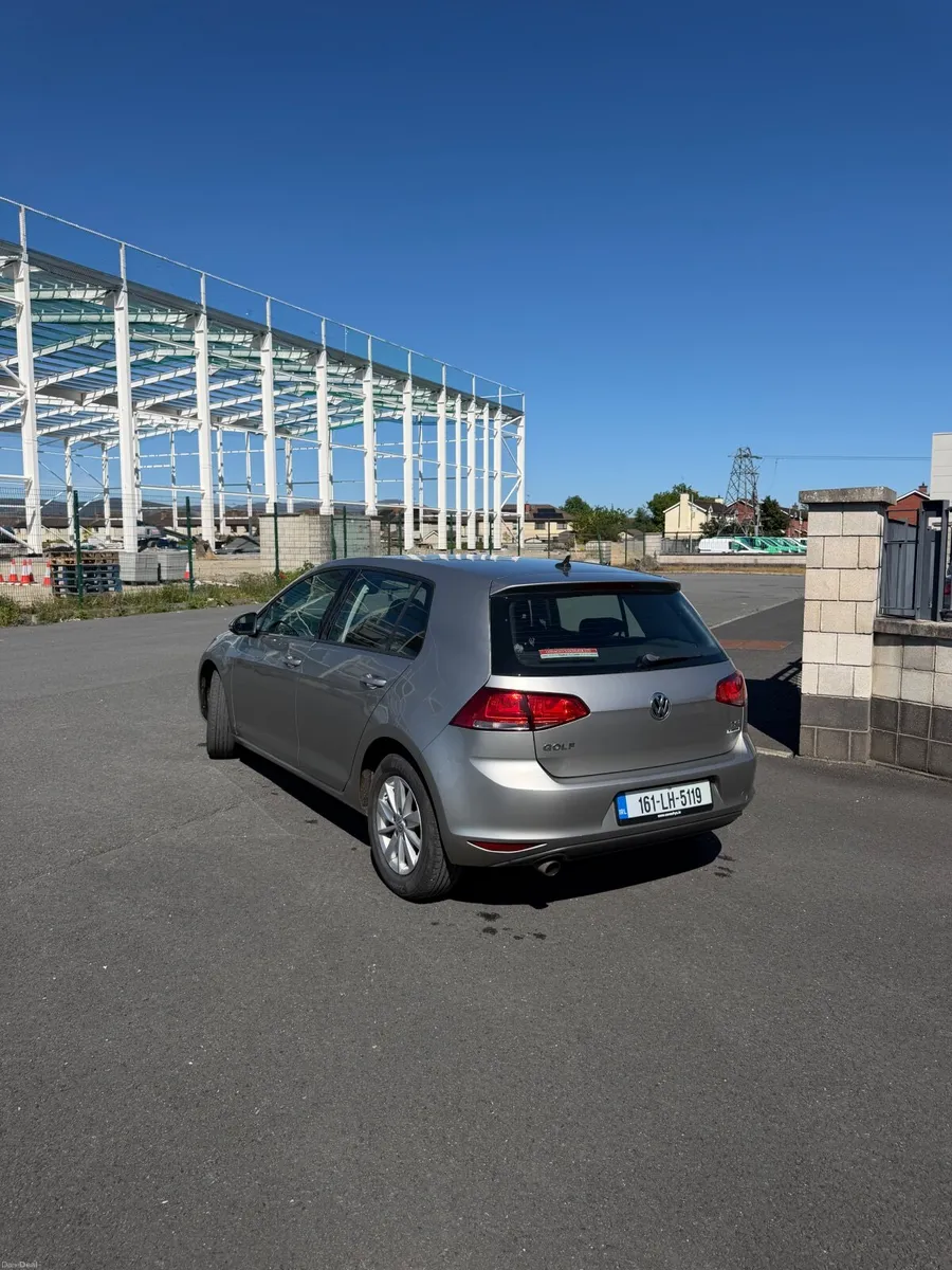 Volkswagen Golf 2016 - Image 2
