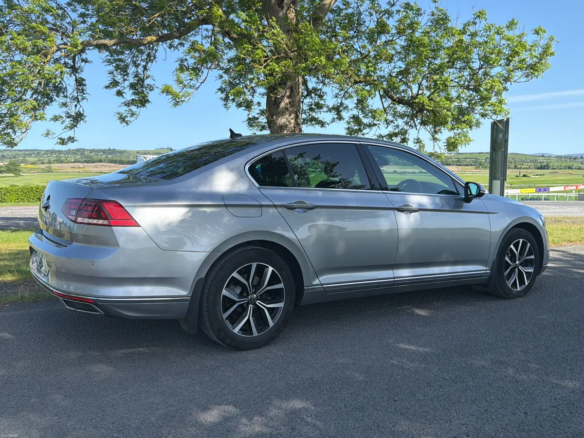 Volkswagen Passat 2021 Elegance 2.0 TDI - Image 4