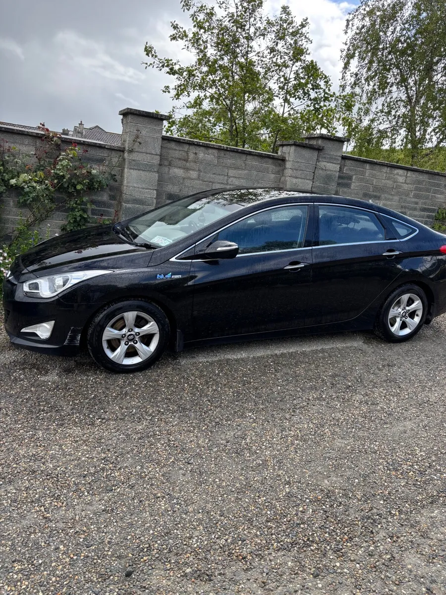 Hyundai i40 executive 2013 - Image 1