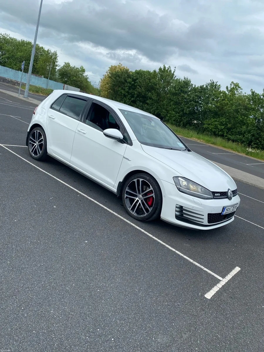 2015 Golf GTD - Image 3