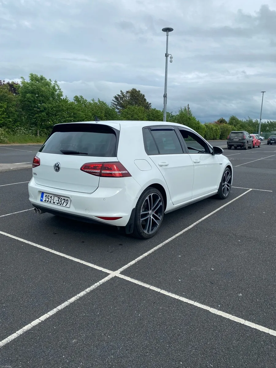 2015 Golf GTD - Image 4