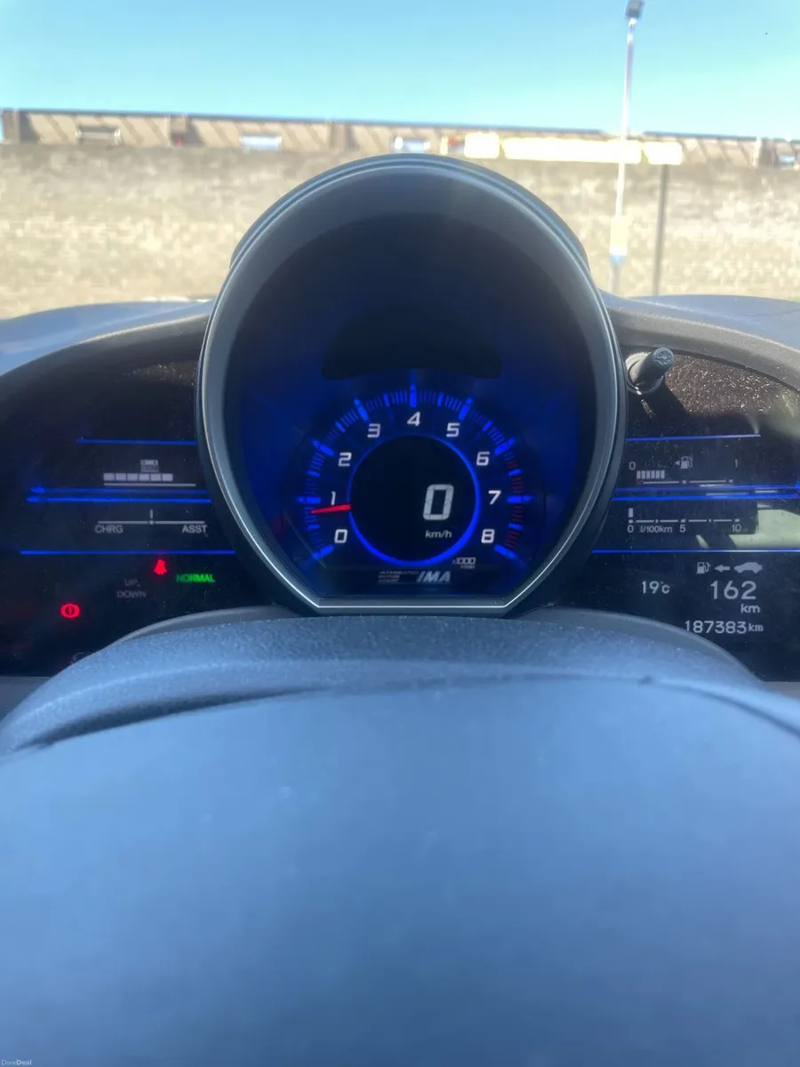 Honda CR-Z 2011 - Image 2