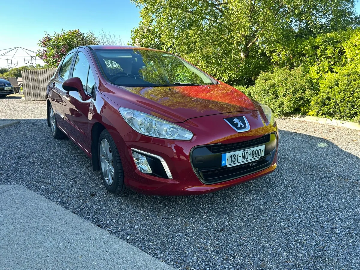Peugeot 308. 1.6 hdi hatchback 2013 - Image 1