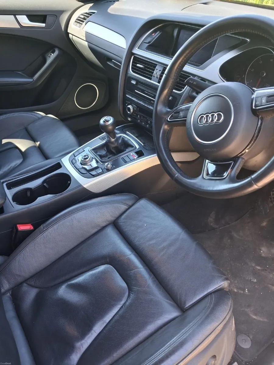 Audi A4 2014 - Image 2