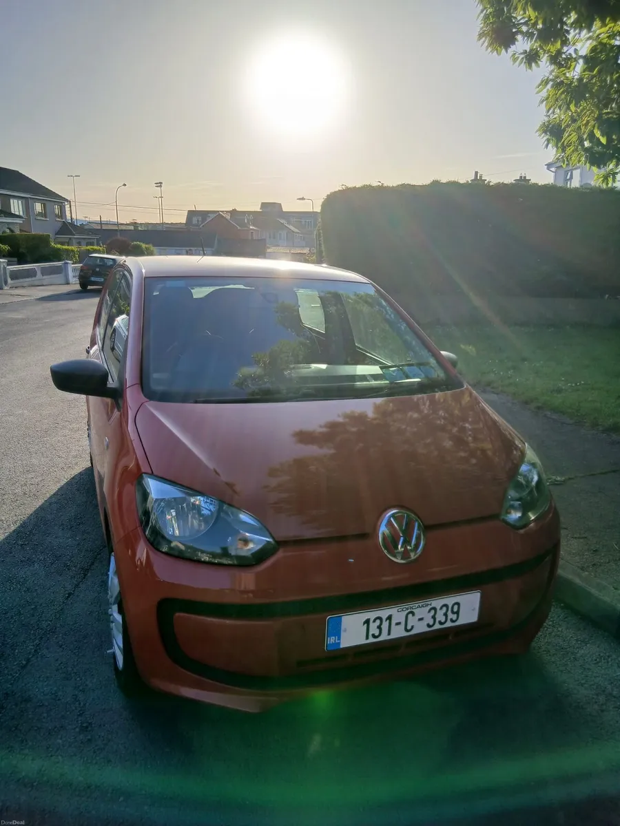 Volkswagon Up hatchback petrol red - Image 2