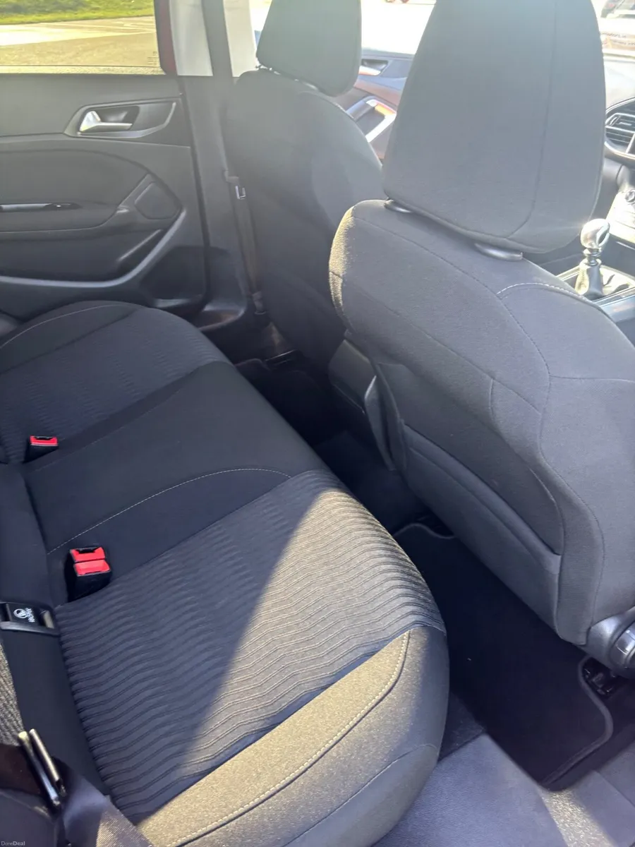 Peugeot 308 2015 - Image 4