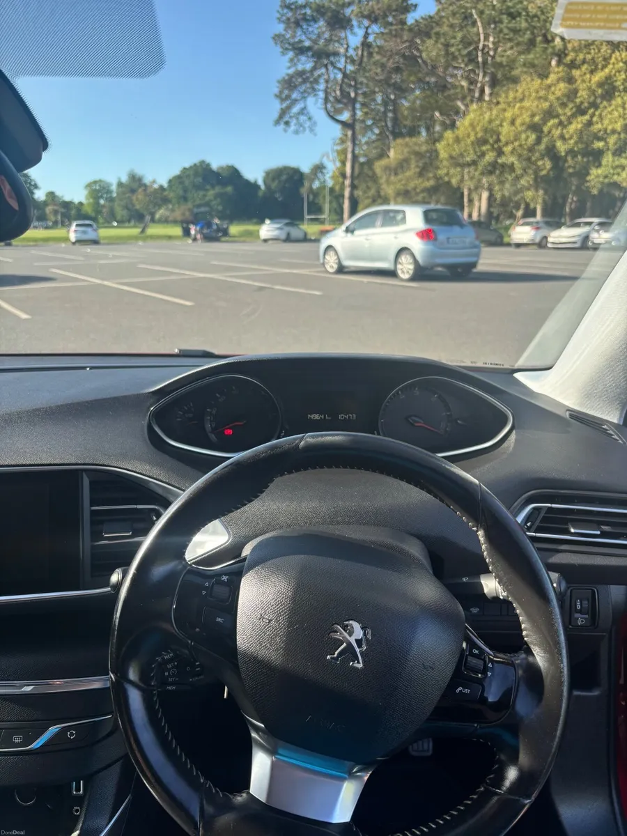 Peugeot 308 2015 - Image 3