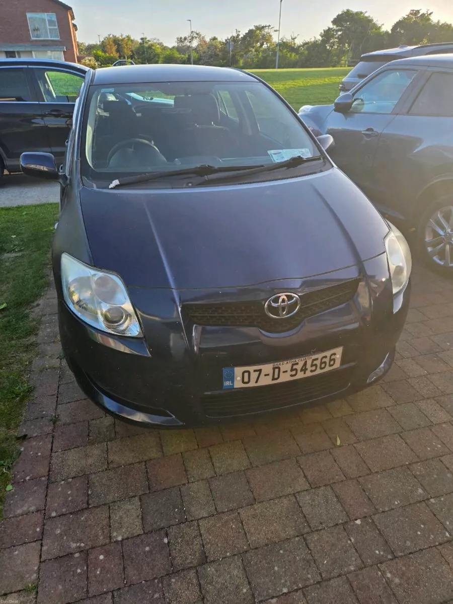 07 Toyota Auris 1.4 Petrol – €850 ONO (New Clutch) - Image 1