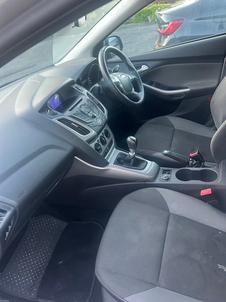 Ford Focus 2012 - Image 3
