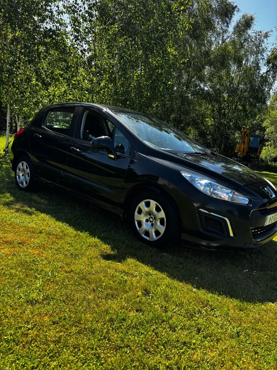 Peugeot 308 - Image 1