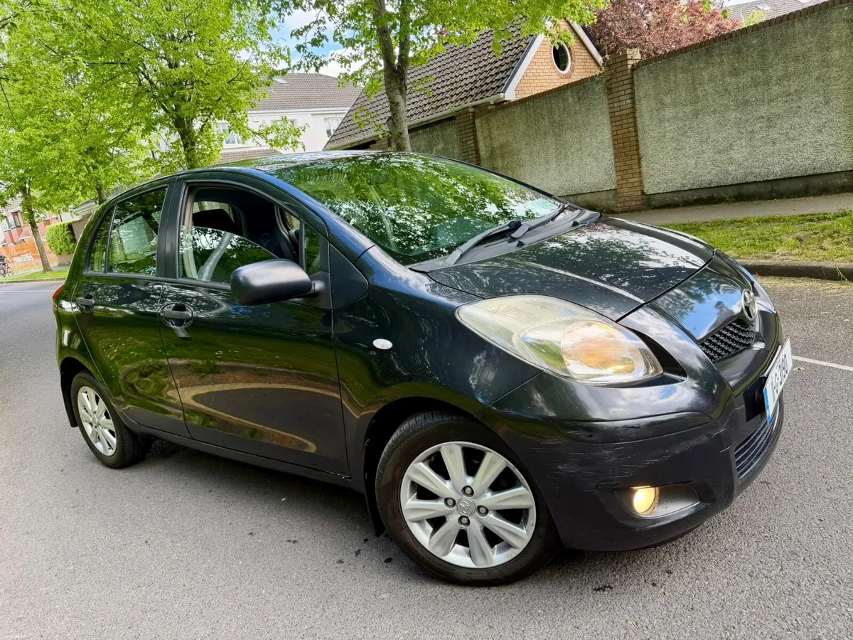 🚗 Toyota Yaris 1.4 D-4D Sport - Image 1
