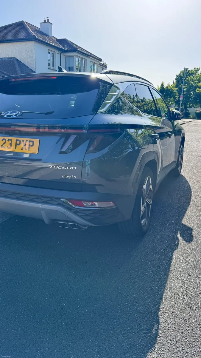 Hyundi Tuson Ultimate PHEV 1:6 - Image 2