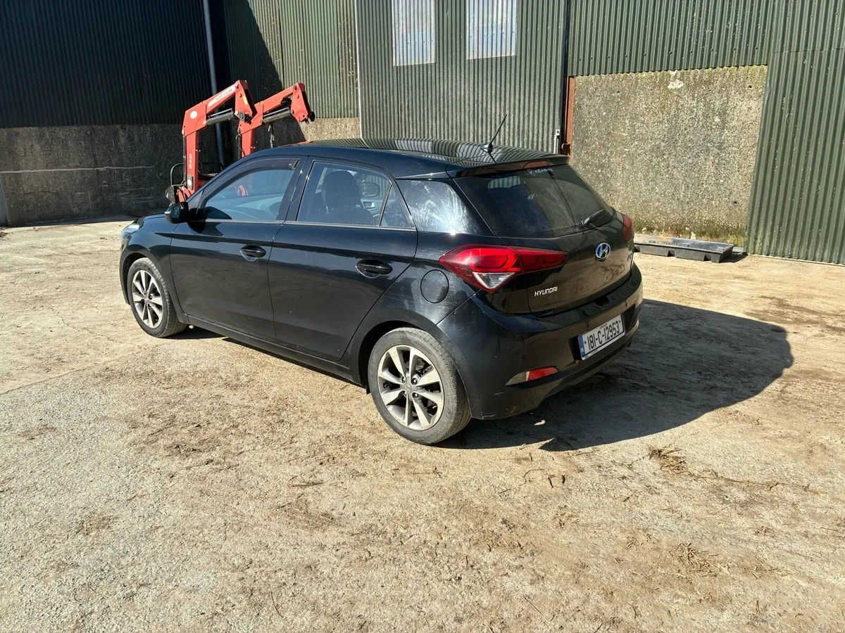 Hyundai i20 - Image 1