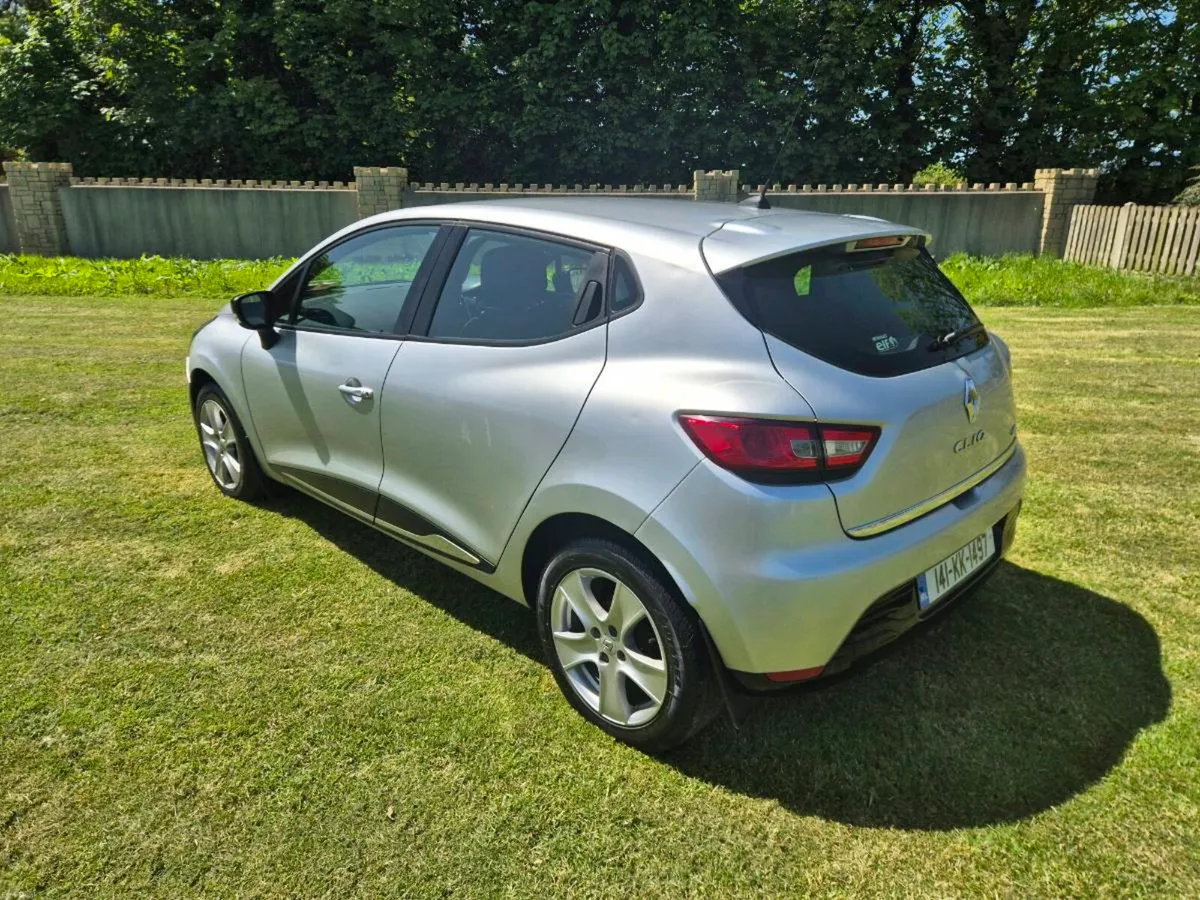 Renault Clio - Image 4