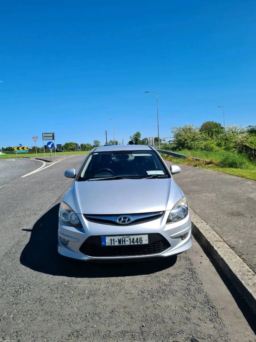 Car - Image 1