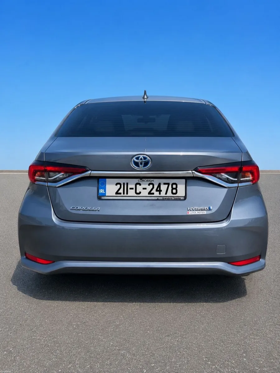 Toyota Corolla - Image 2