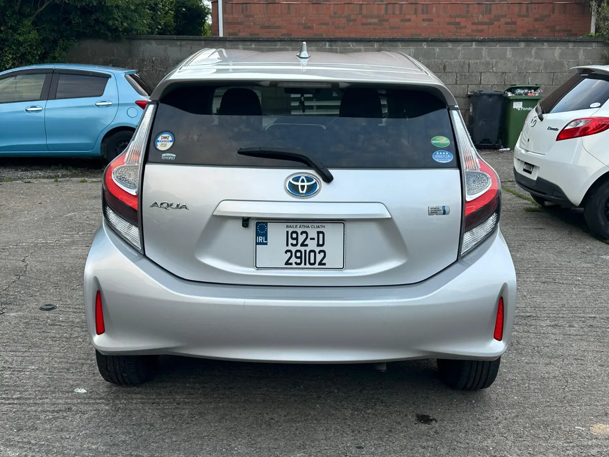 Toyota Aqua 2019 - 1.5L hybrid - Image 4