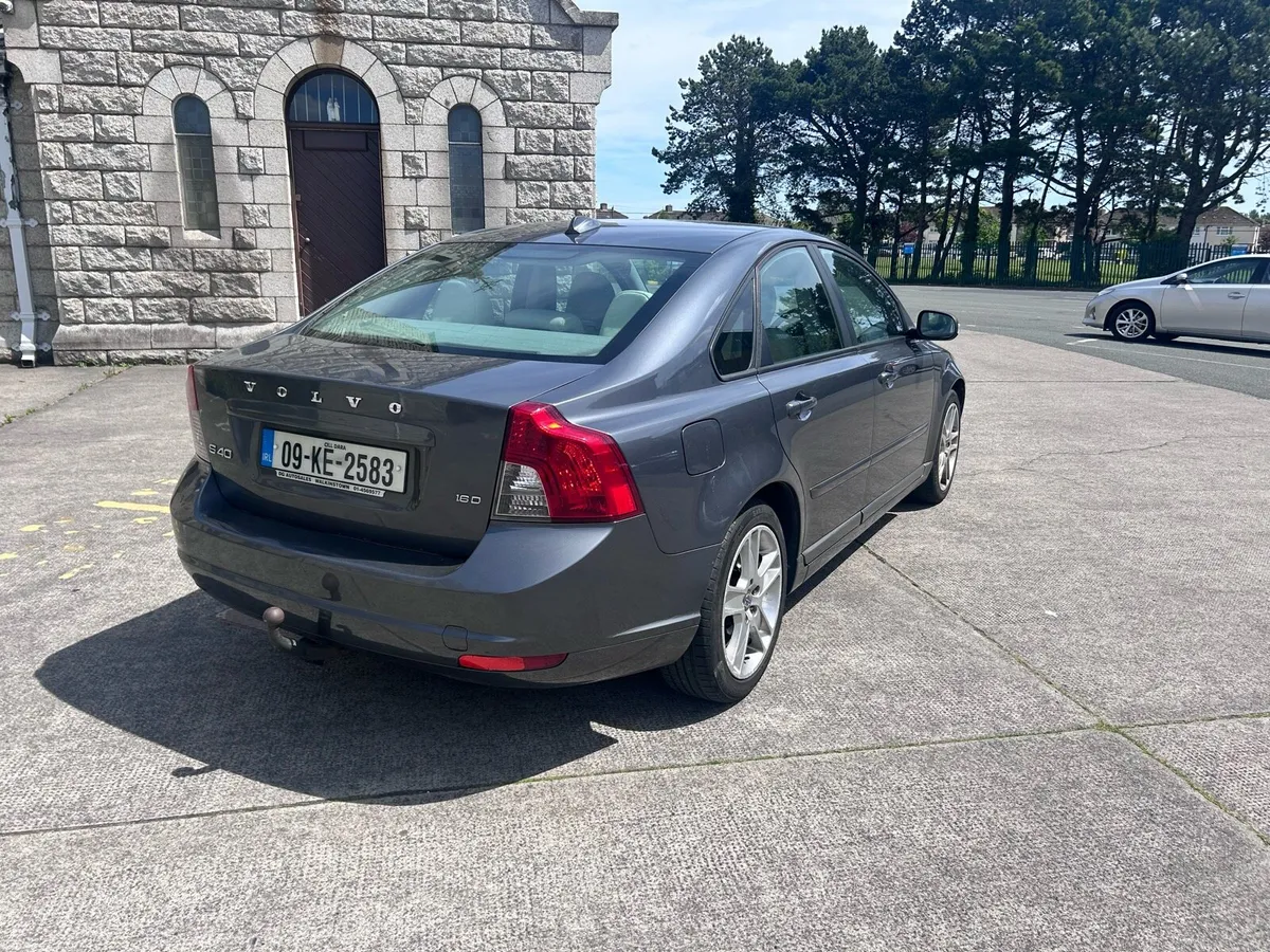 VOLVO S40 TAX&TEST - Image 4