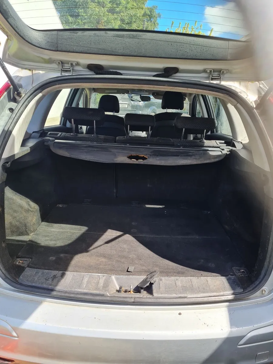 Hyundai i30 2011 - Image 2