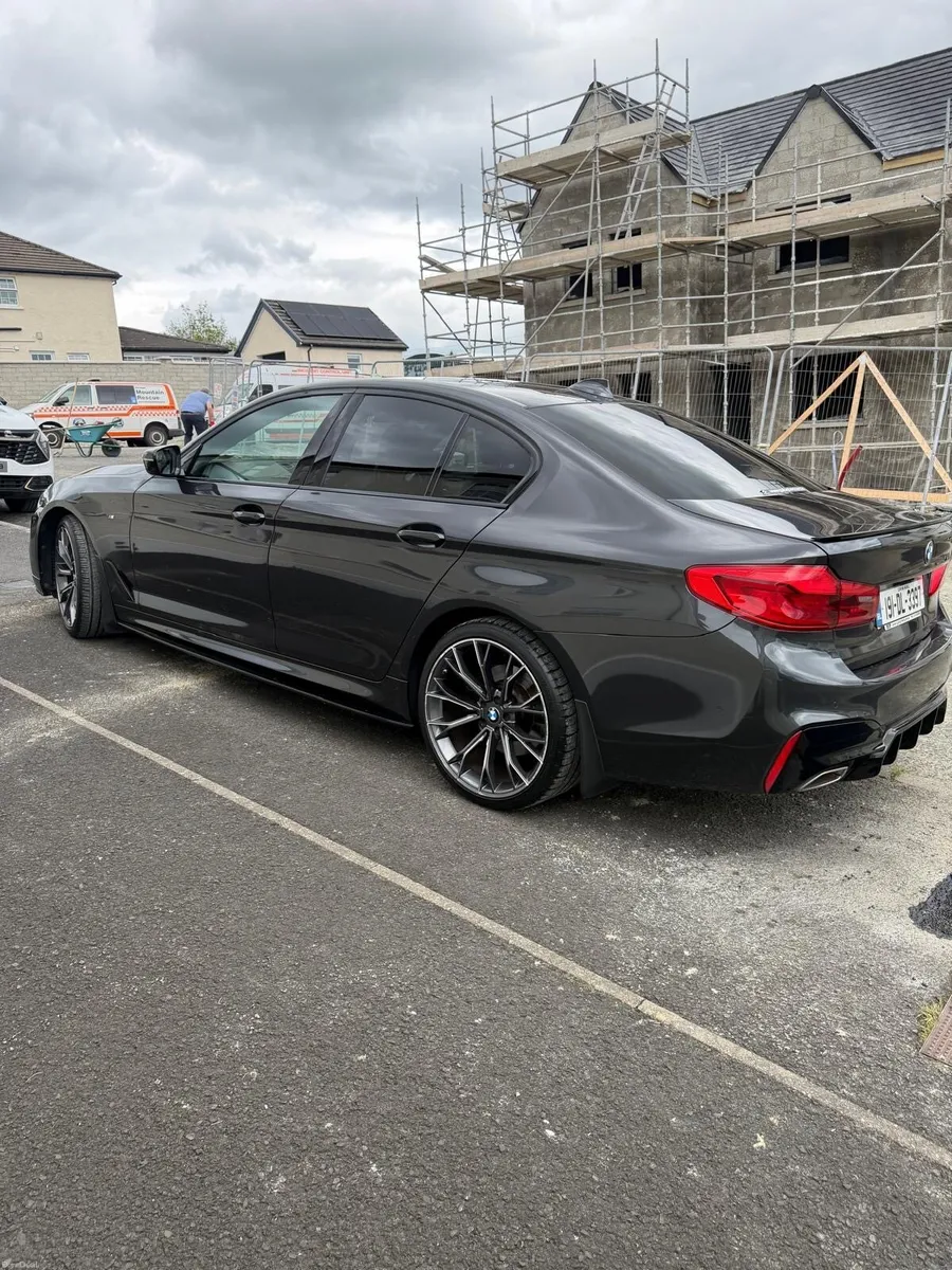 BMW 520 - Image 2