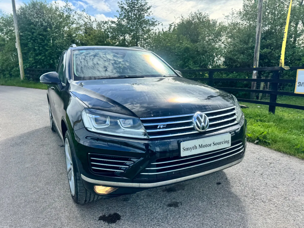 152 Volkswagen Touareg R-Line Crewcab***** - Image 4