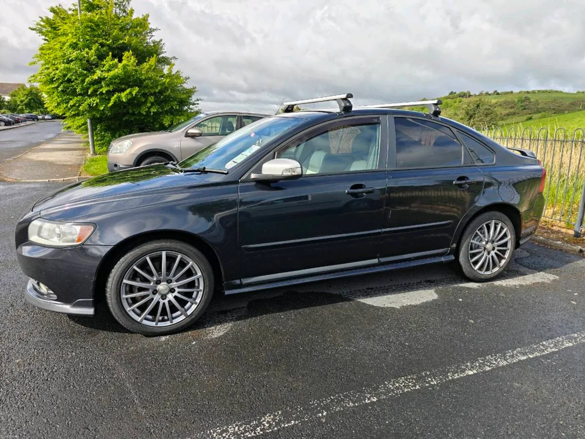 Volvo S40 2.0D R-Design - Image 2