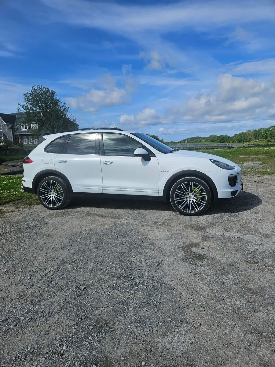 Porsche Cayenne 2017 - Image 1