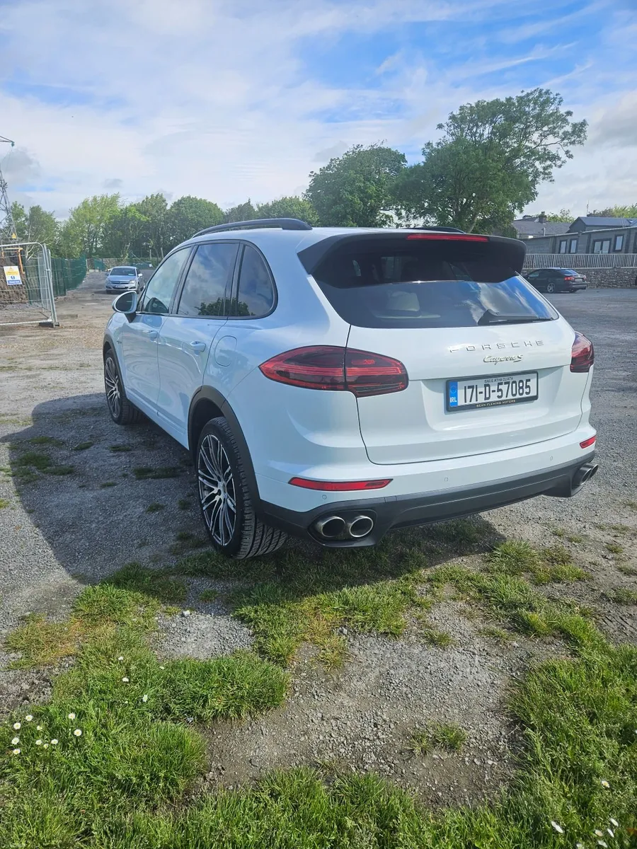 Porsche Cayenne 2017 - Image 2