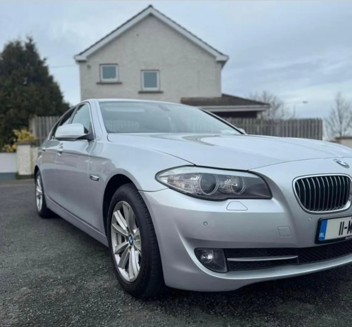 BMW 520D 2011 - Image 2