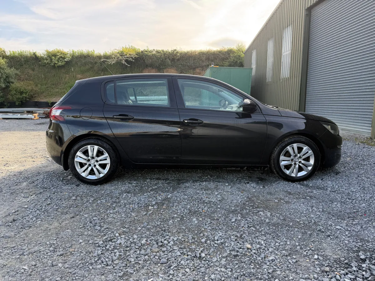 Peugeot 308 2017 - Image 4