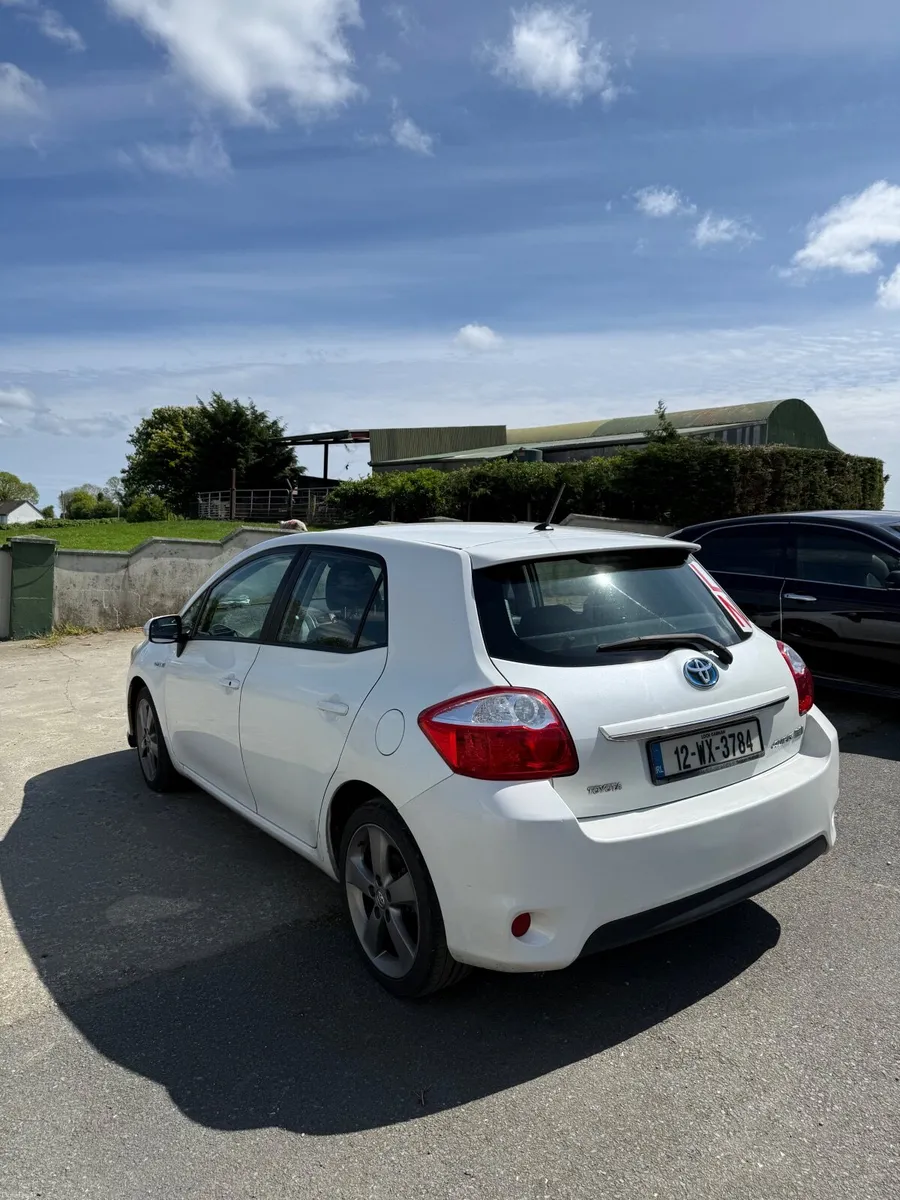 Toyota Auris 2012 - Image 4
