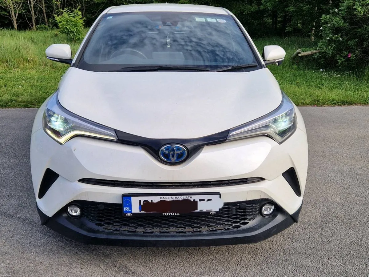 2019 Toyota C-HR 1,8 PETROL HYBRID - Image 1