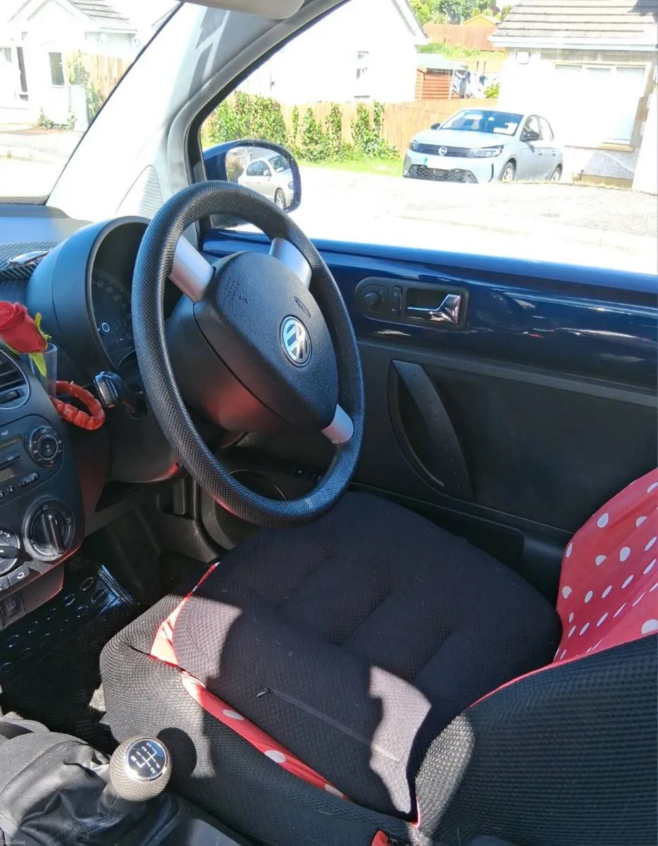 Volkswagen Beetle - Image 3