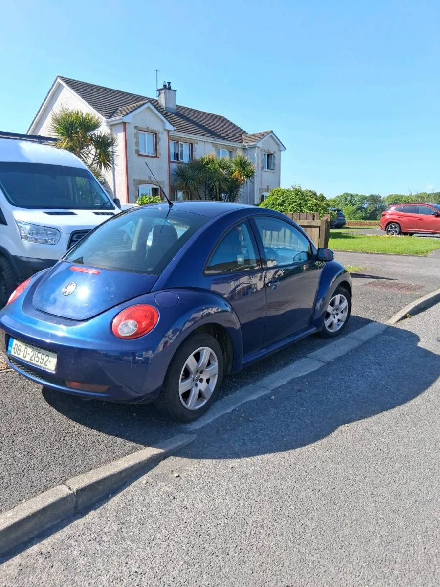 Volkswagen Beetle - Image 4