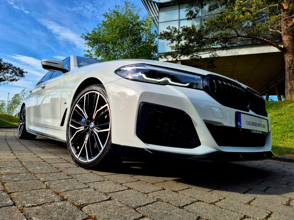 BMW 520d M-PERFORMANCE SUNROOF AUTO - Image 3