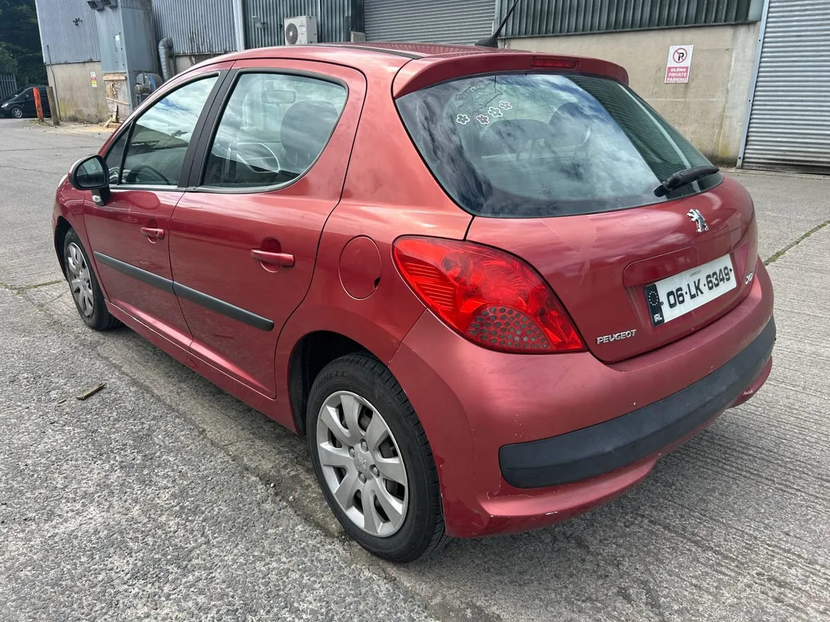 Peugeot 207 2006 1.4 petrol - Image 4