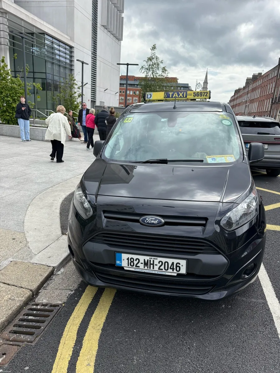 Ford Tourneo Connect 2018 WAV - Image 1