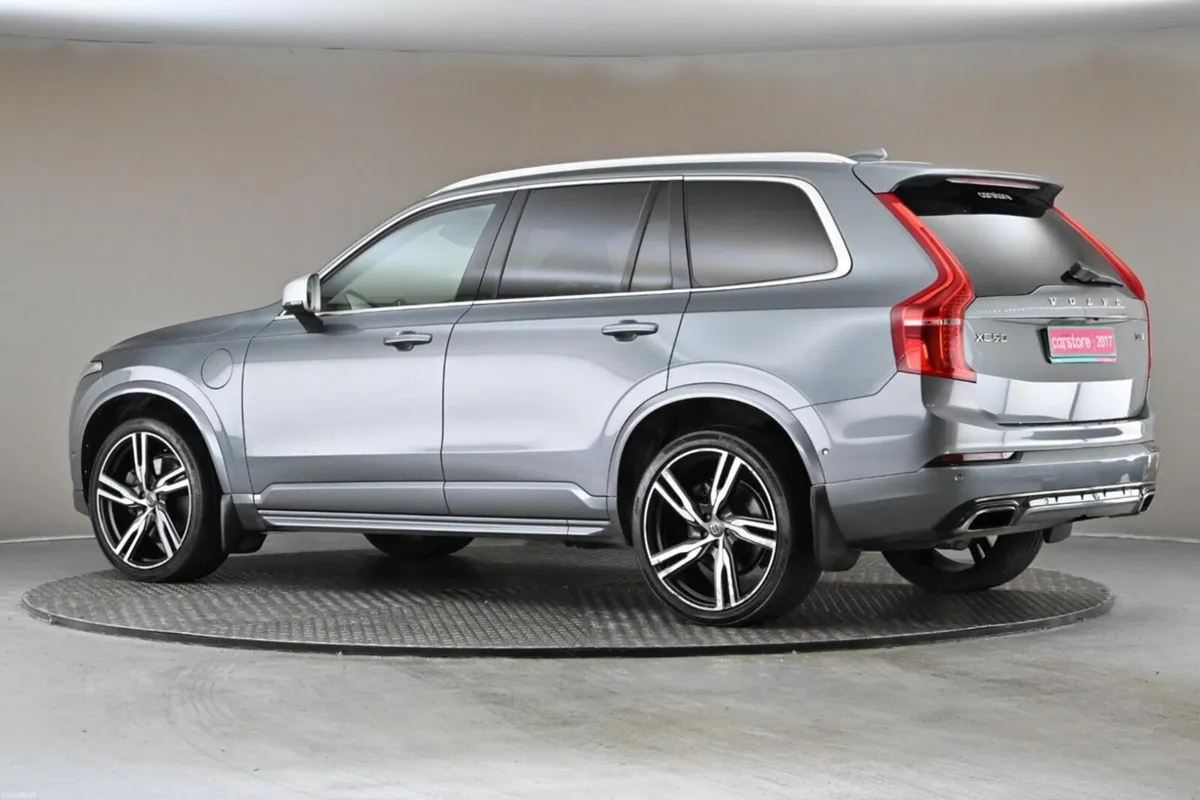 Volvo XC90 T8 PHEV R-DESIGN GEARTRONIC 7SEATS **FU - Image 6