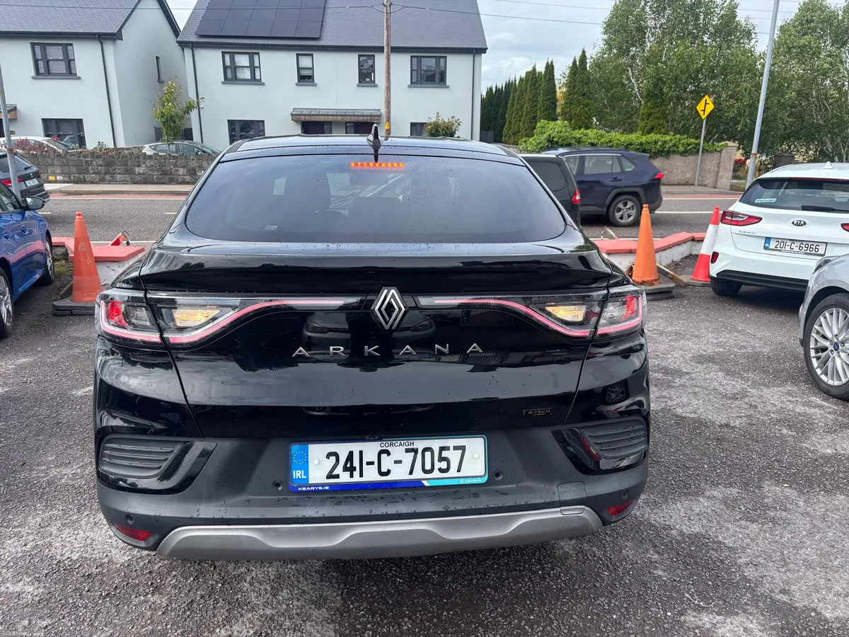Renault Arkana 2024   HYBRID  AUTOMATIC - Image 3