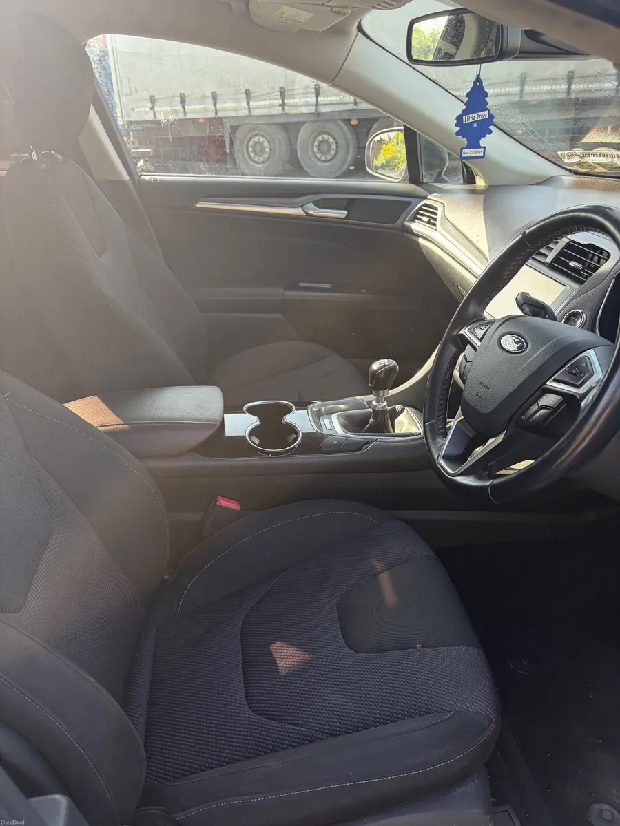 Ford Mondeo 2015 - Image 2